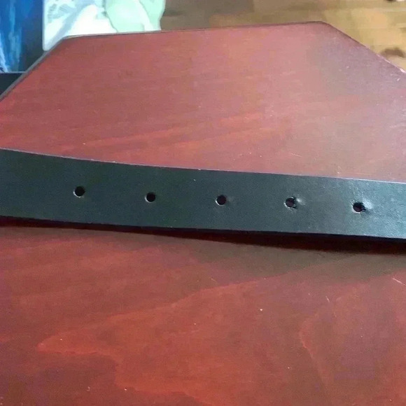 Made in Canada Buffalo leather belt - Picture 4 of 5